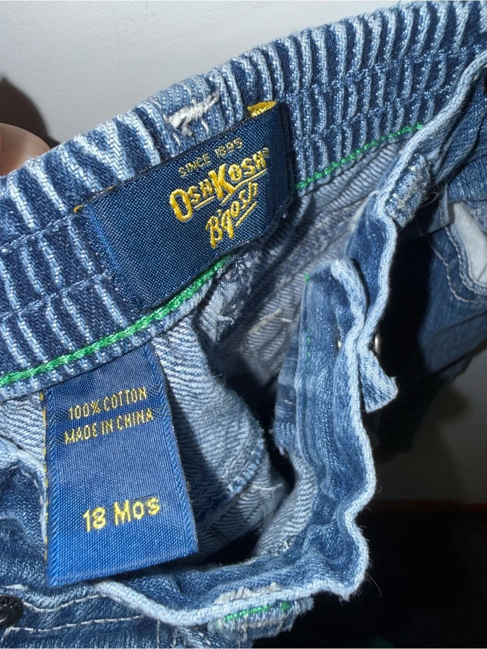 Oshkosh B’Gosh Y2K - 18m wide leg jeans